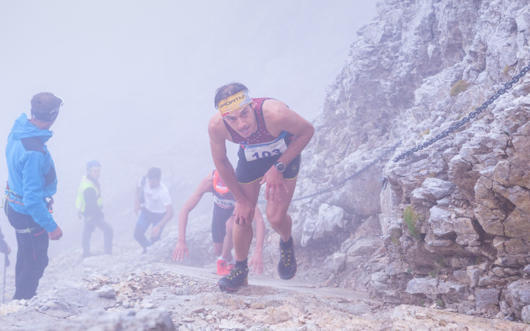 All women behind the skyrunning blue Martina Cumerlato.